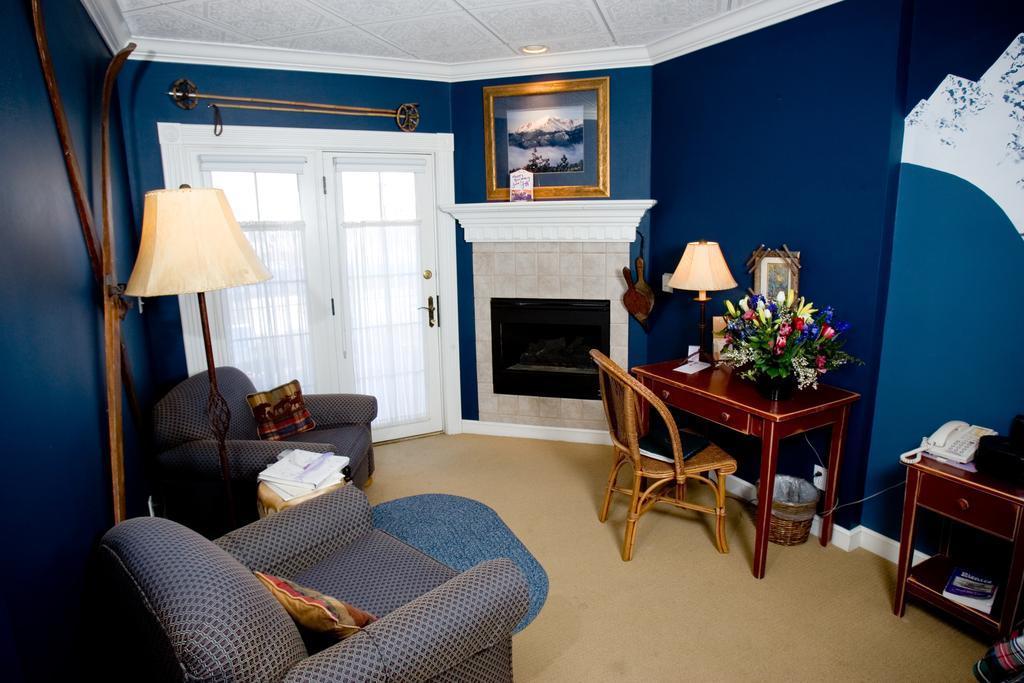 Old Town Guesthouse B & B Colorado Springs Room photo